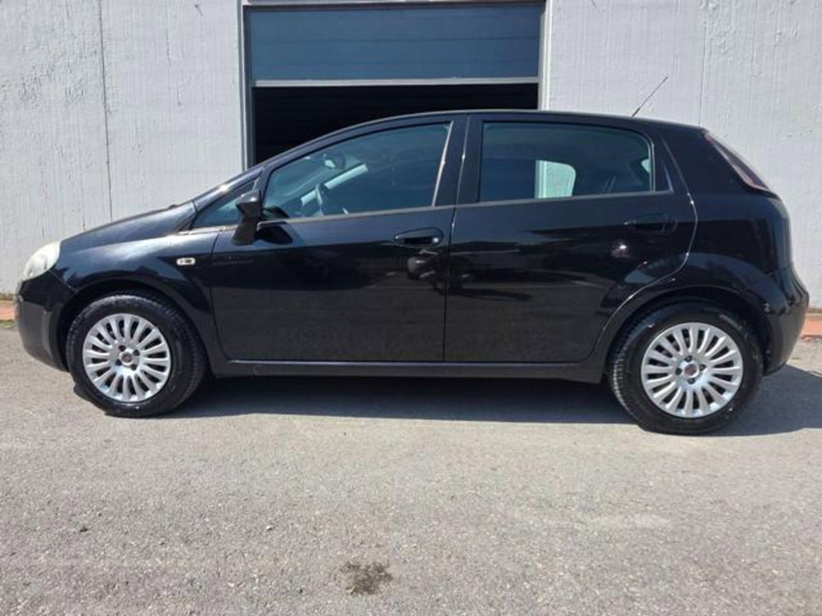 Fiat Punto Evo 1.3 Mjt 75 CV 5 porte Dynamic (7)