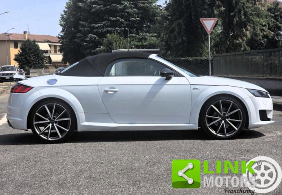 Audi TT Cabrio 2.0 TDI ultra S line (14)