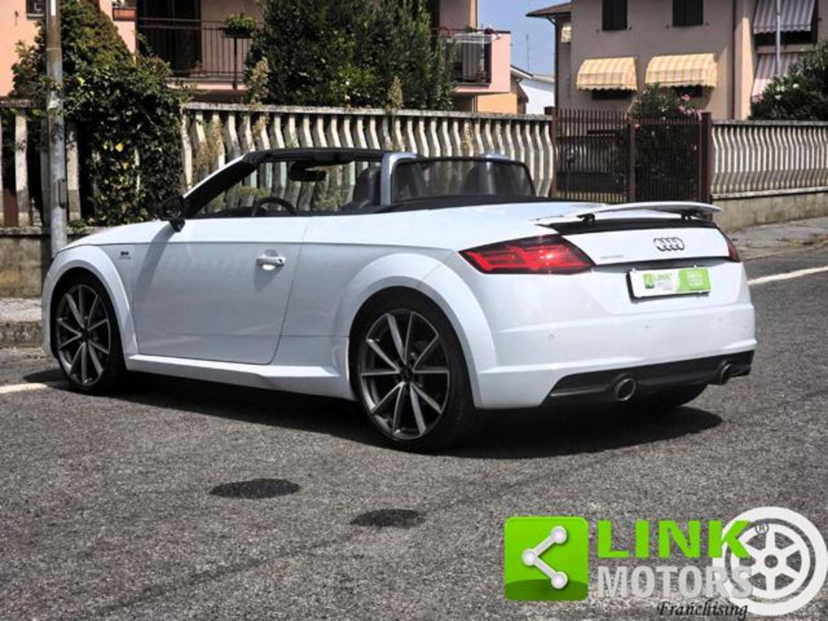 Audi TT Cabrio 2.0 TDI ultra S line (9)