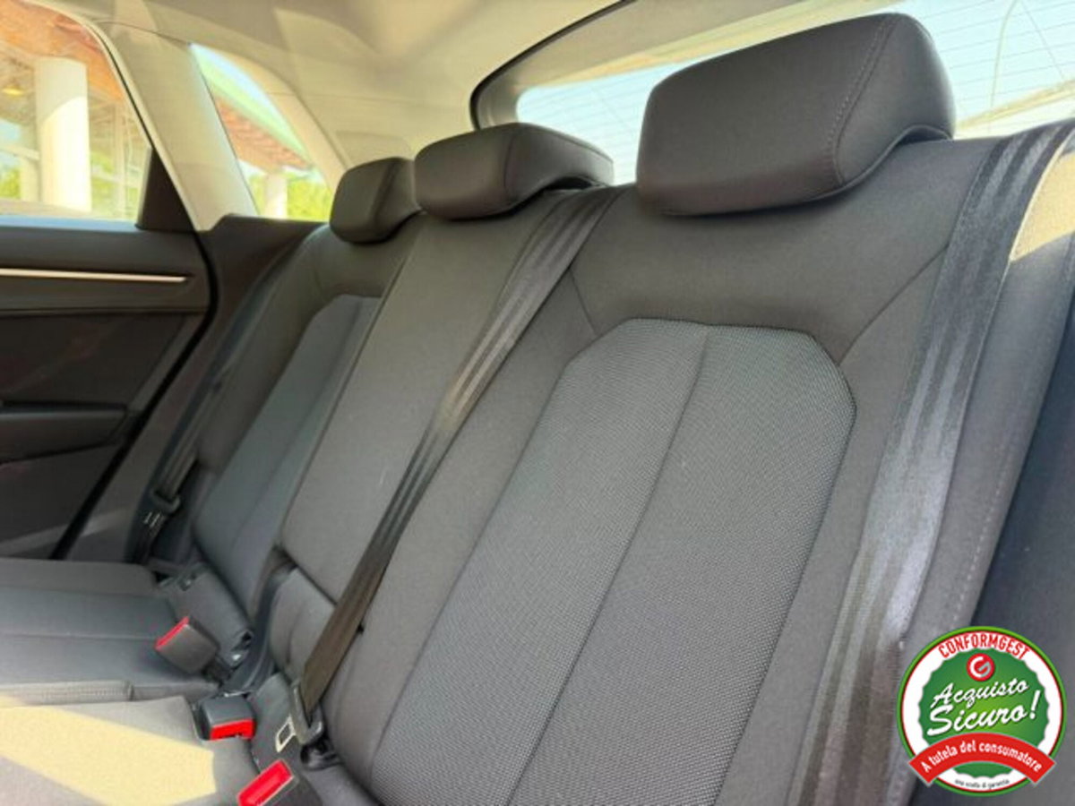 Audi Q3 35 TDI quattro S tronic Business Advanced (4)