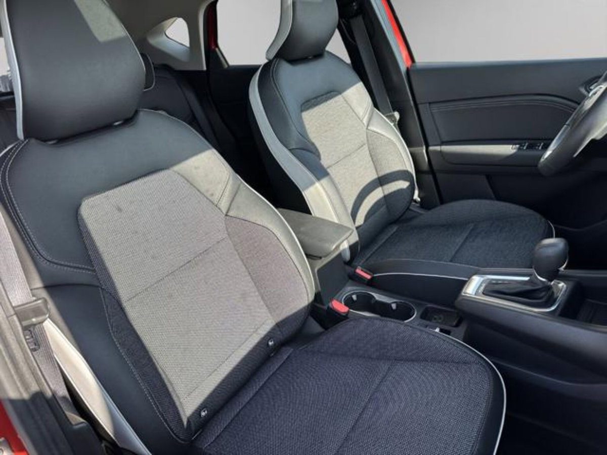 Renault Captur Full Hybrid E-Tech 145 CV Techno (17)