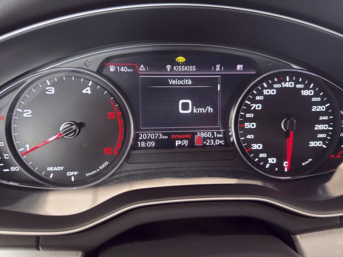 Audi Q5 40 TDI quattro Sport (11)