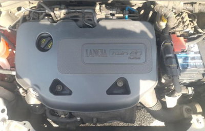 Lancia Ypsilon 0.9 TwinAir 5 porte Metano Ecochic Silver (15)