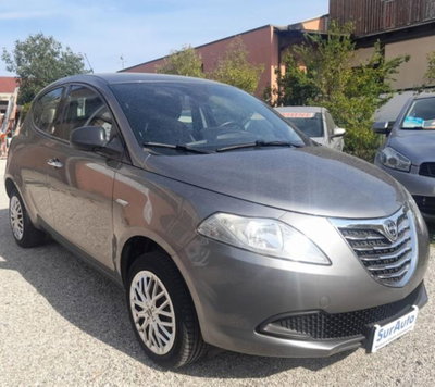 Lancia Ypsilon 0.9 TwinAir 5 porte Metano Ecochic Silver (3)