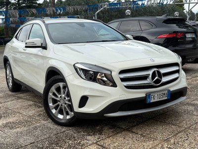 Mercedes-Benz GLA SUV 180 d Business (12)