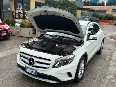 Mercedes-Benz GLA SUV 180 d Business (17)