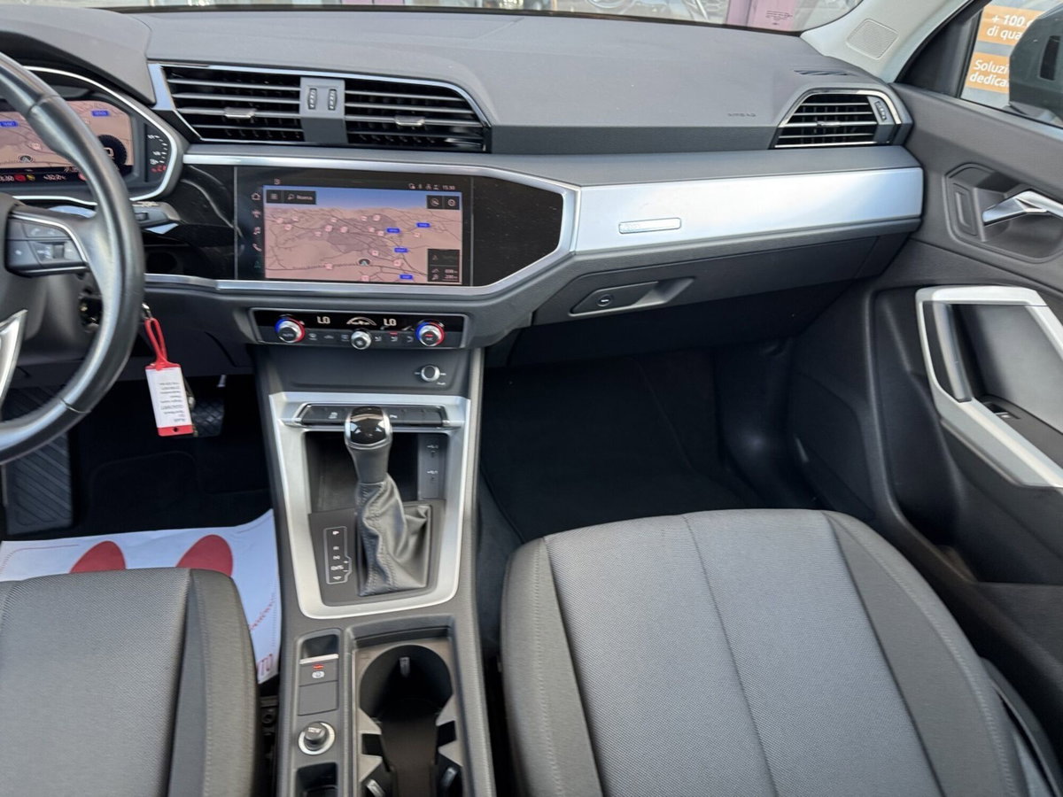 Audi Q3 35 TDI quattro S tronic Business Advanced (19)