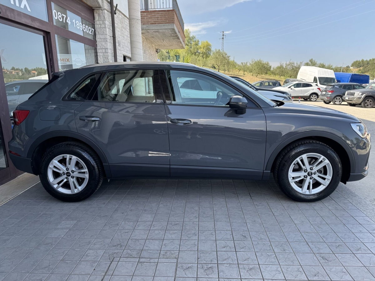 Audi Q3 35 TDI quattro S tronic Business Advanced (7)
