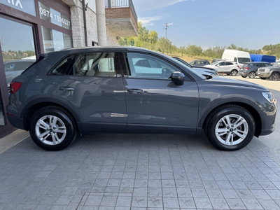 Audi Q3 35 TDI quattro S tronic Business Advanced (7)