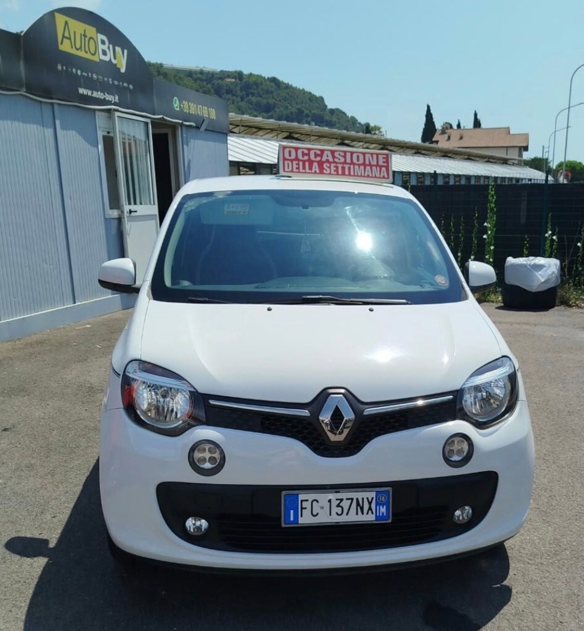 Renault Twingo SCe EDC Intens (2)
