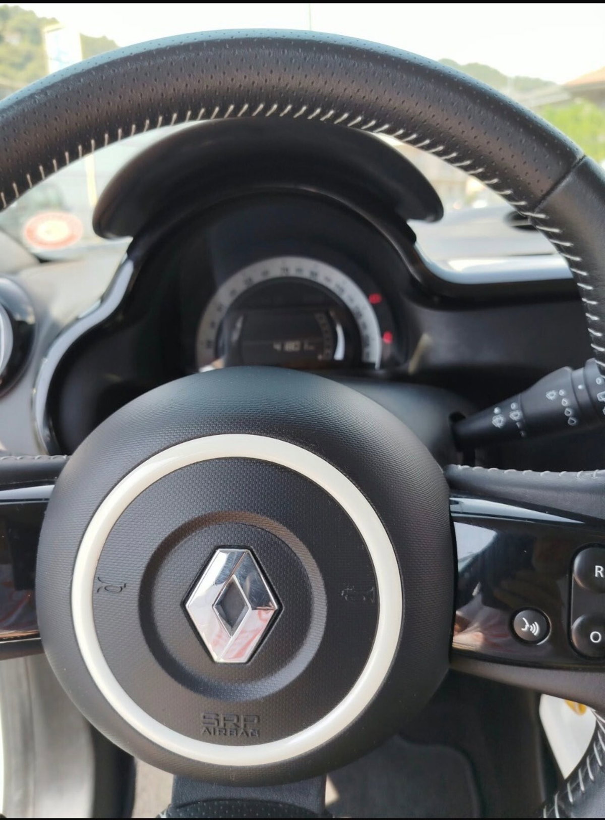 Renault Twingo SCe EDC Intens (9)