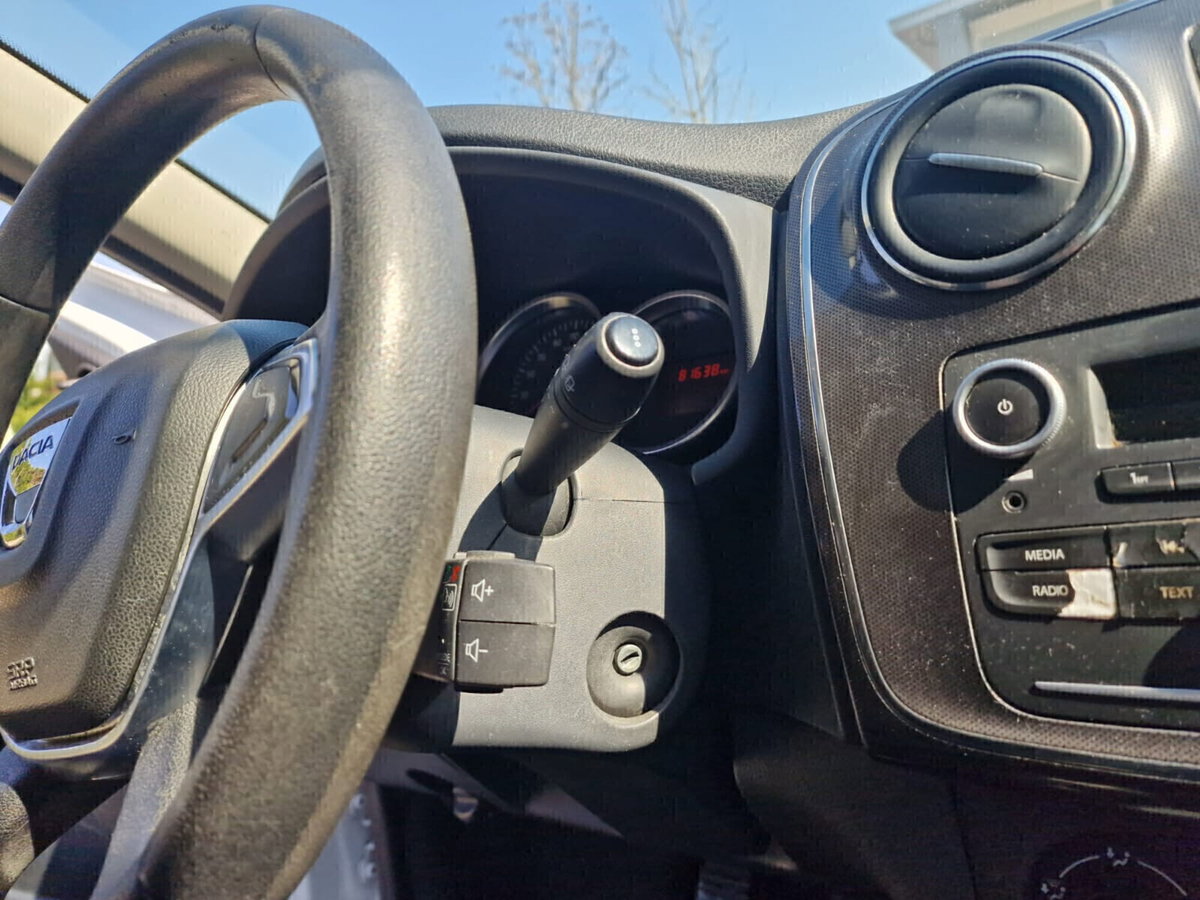 Dacia Sandero Stepway 1.5 Blue dCi 95CV 15th Anniversary (17)