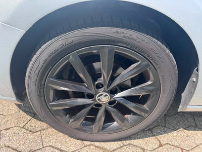 Skoda Fabia 1.0 MPI 60 CV Twin Color Design Edition Argento (13)