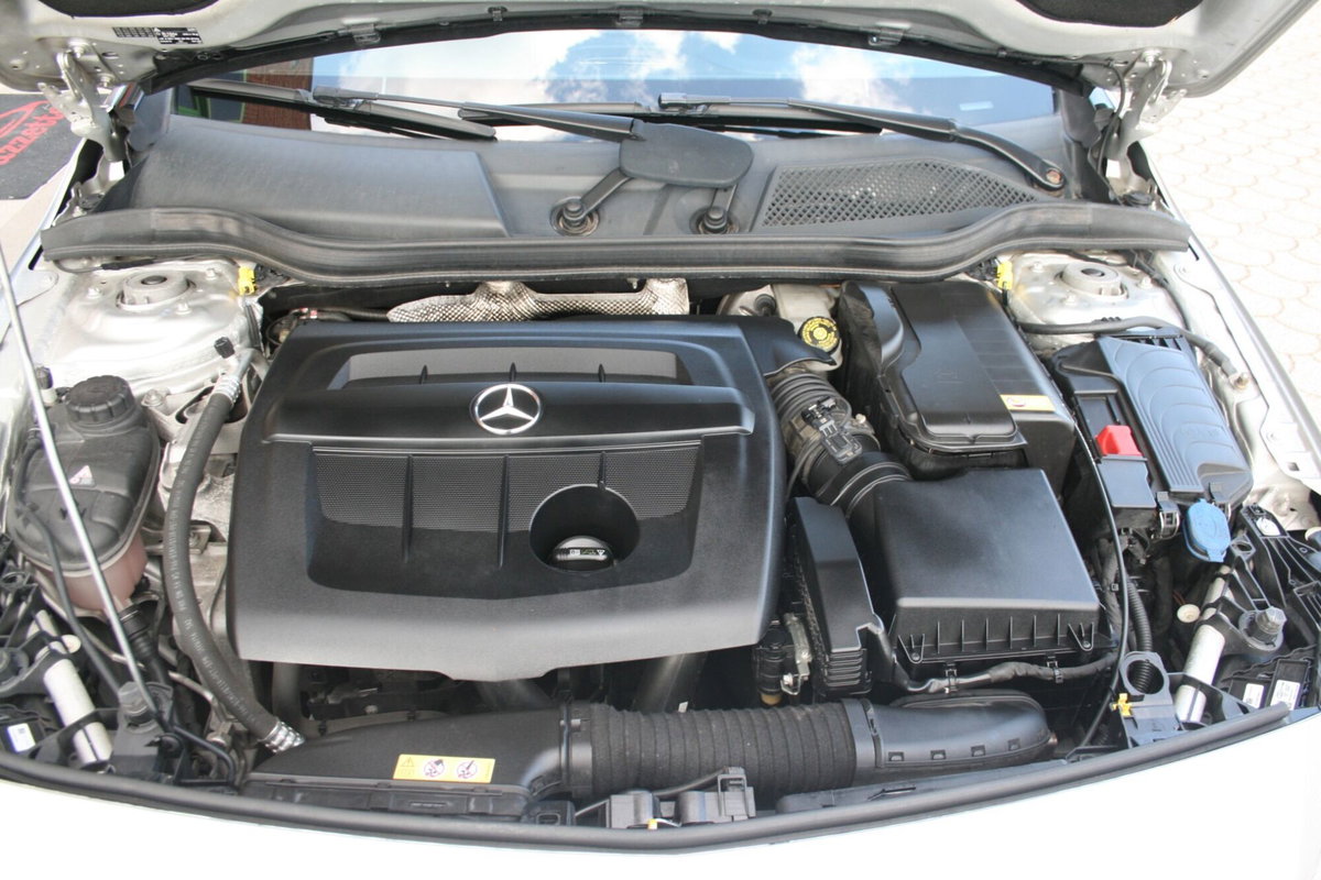 Mercedes-Benz Classe A 180 d Automatic Premium (14)