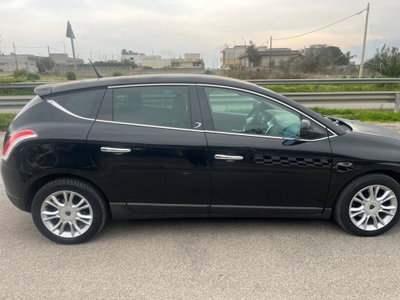 Lancia Delta 1.6 MJT DPF Oro (4)