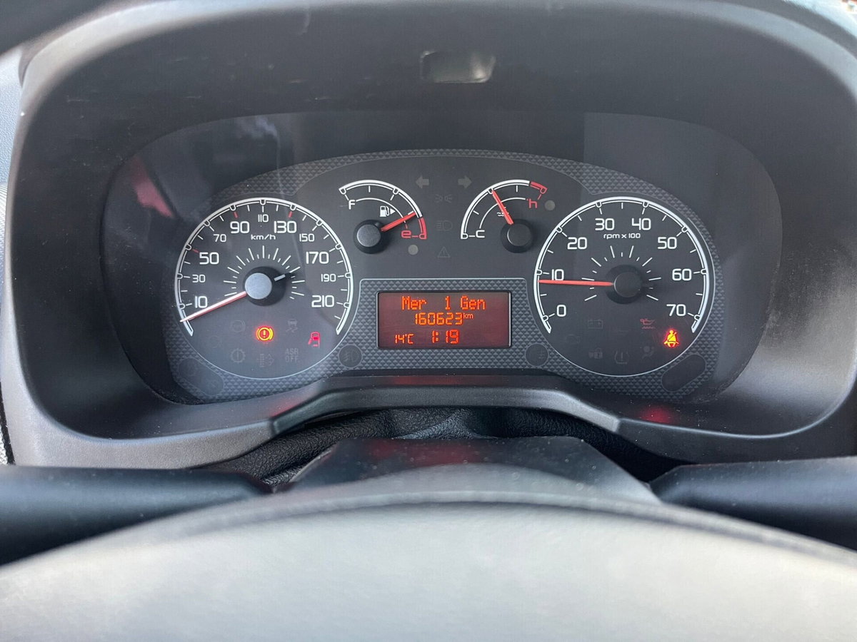 Fiat Fiorino Furgone cargo 1.3 mjt 95cv Adventure (15)