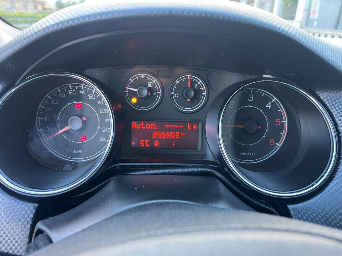 Fiat Bravo 1.9 MJT 120 CV Dynamic (13)
