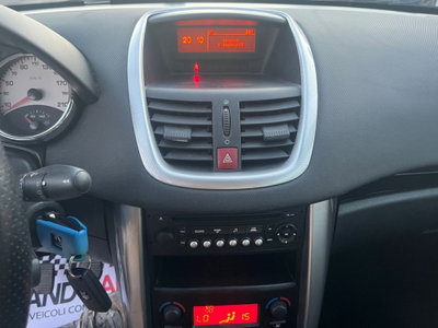 Peugeot 207 8V 75CV 3p. X Line (13)