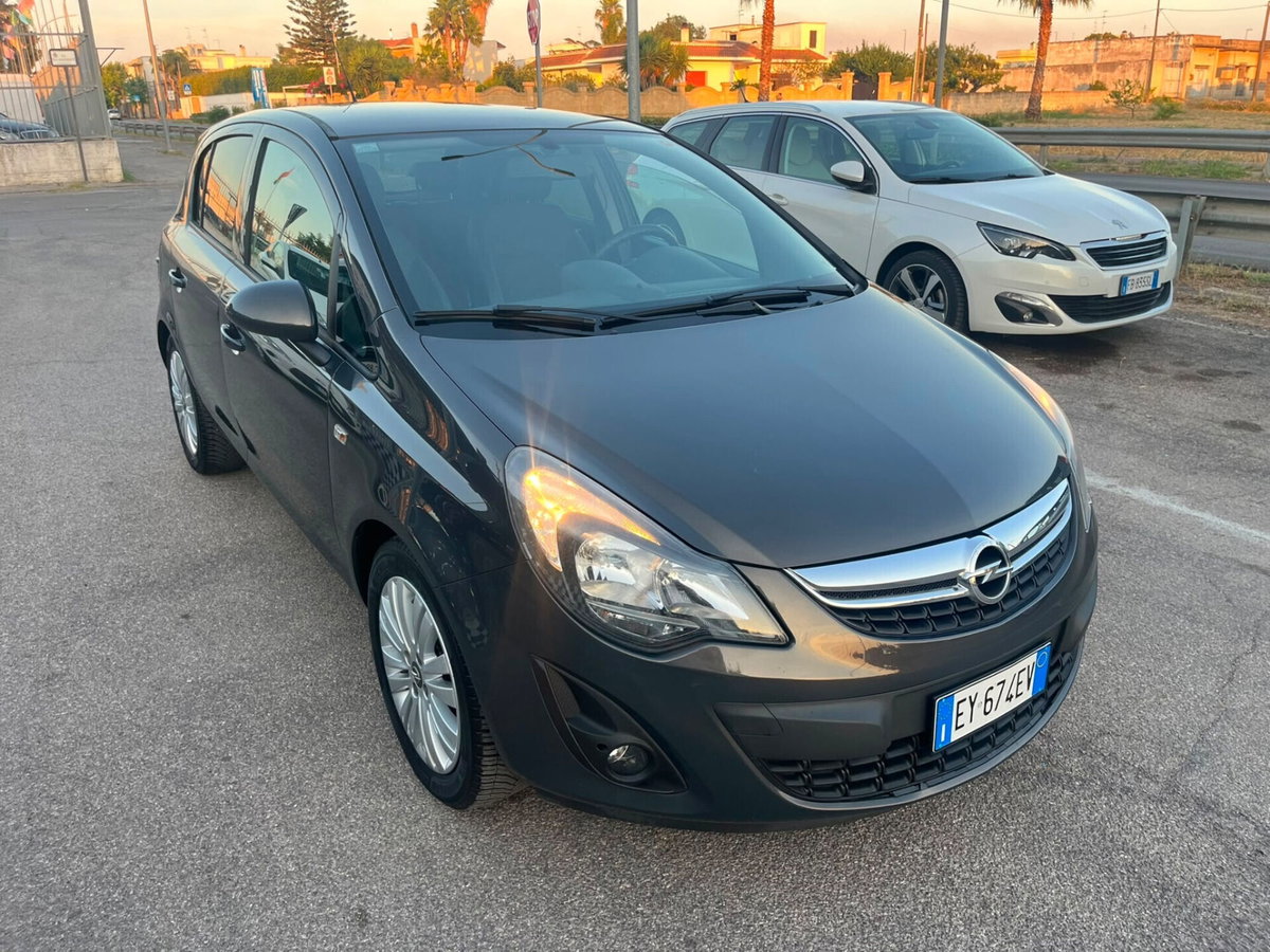 Opel Corsa 1.2 85CV 5 porte GPL-TECH Edition (3)