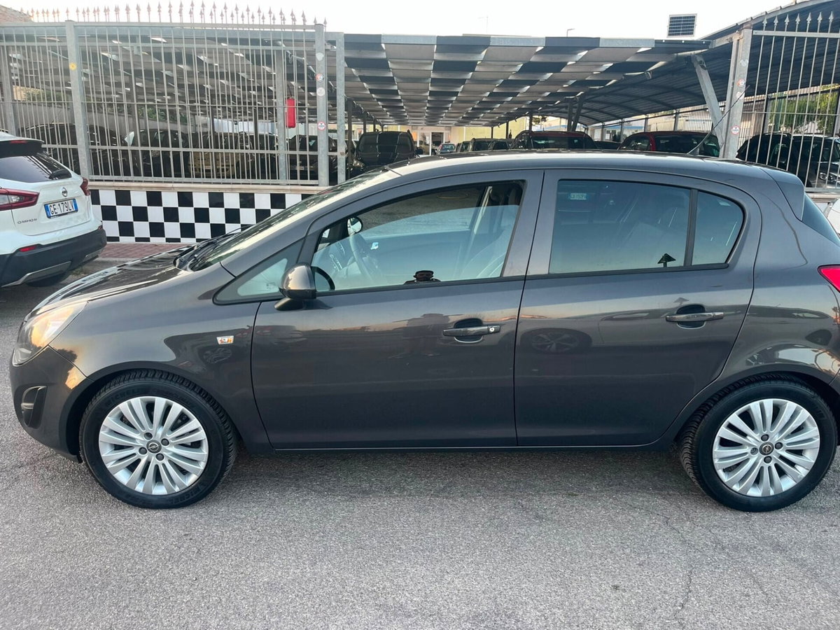 Opel Corsa 1.2 85CV 5 porte GPL-TECH Edition (8)