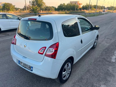 Renault Twingo 1.2 16V Live (5)