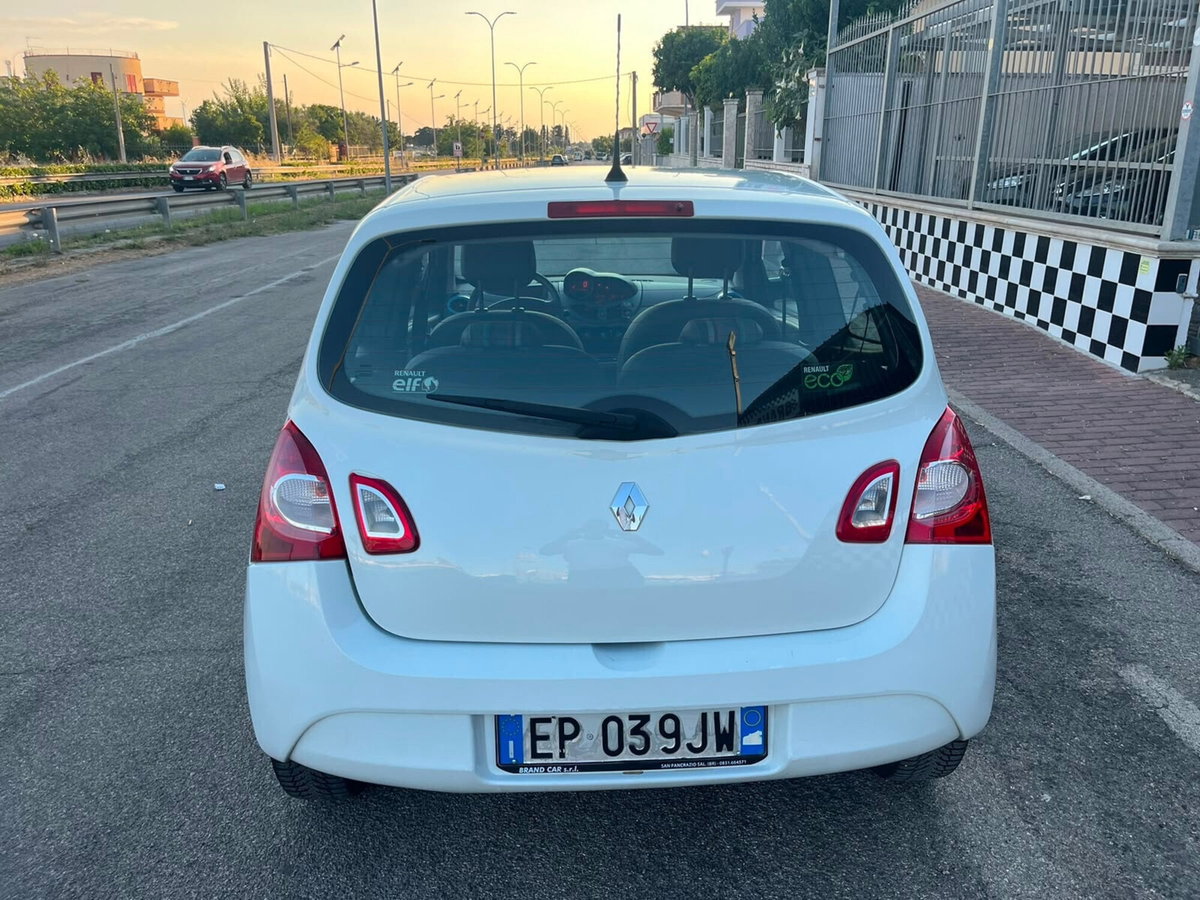 Renault Twingo 1.2 16V Live (6)