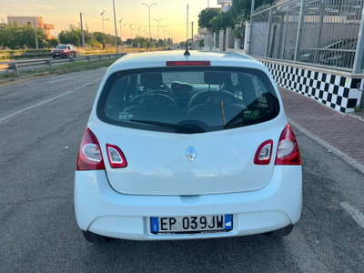 Renault Twingo 1.2 16V Live (6)