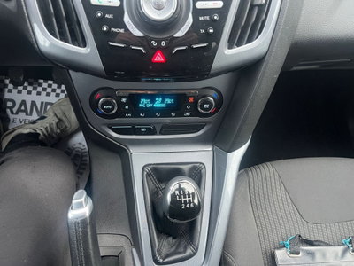 Ford Focus Station Wagon 1.6 TDCi 115 CV SW Titanium (15)