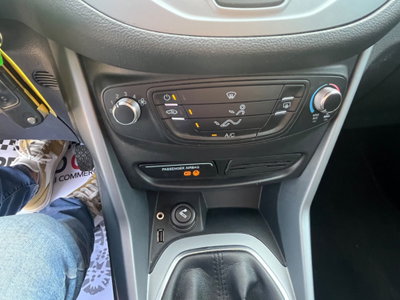 Ford B-Max B-Max 1.6 TDCi 95 CV Titanium (16)