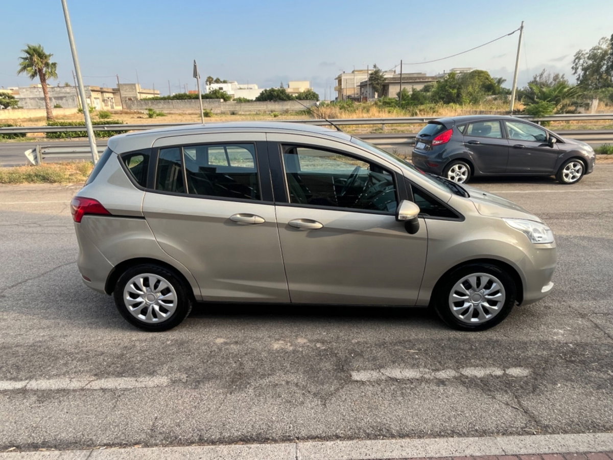 Ford B-Max B-Max 1.6 TDCi 95 CV Titanium (4)