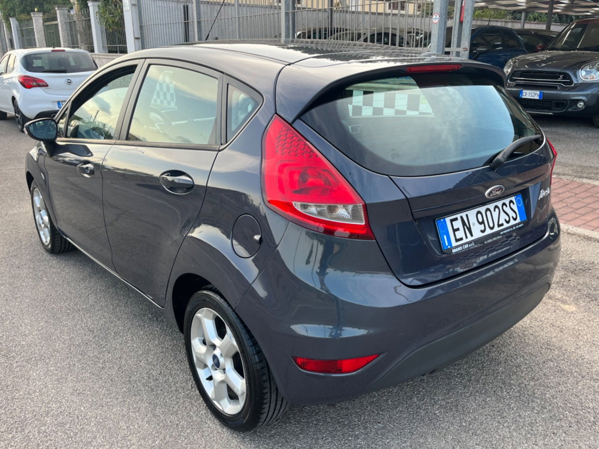 Ford Fiesta 1.4 5 porte Bz.- GPL Titanium (7)