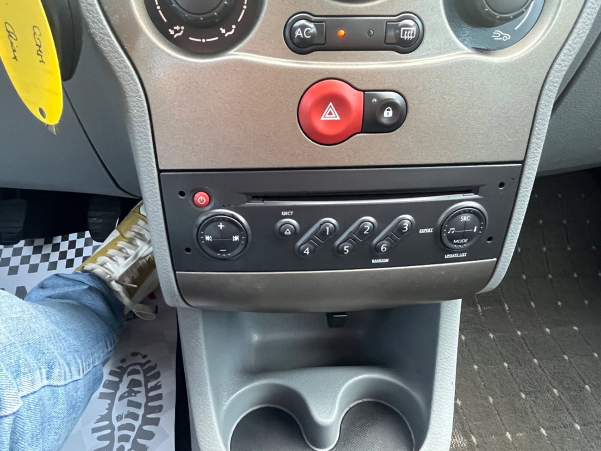 Renault Modus 1.2 16V GPL Dynamique (14)