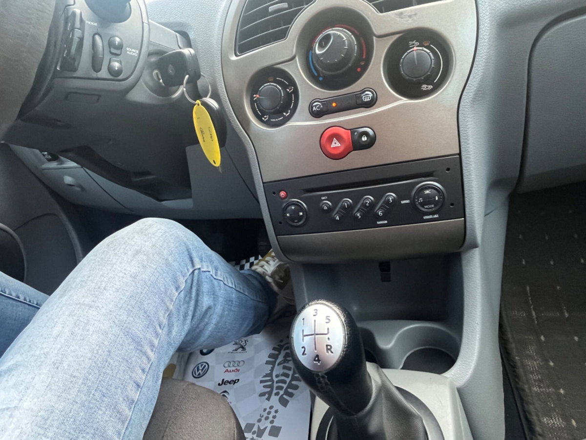 Renault Modus 1.2 16V GPL Dynamique (15)