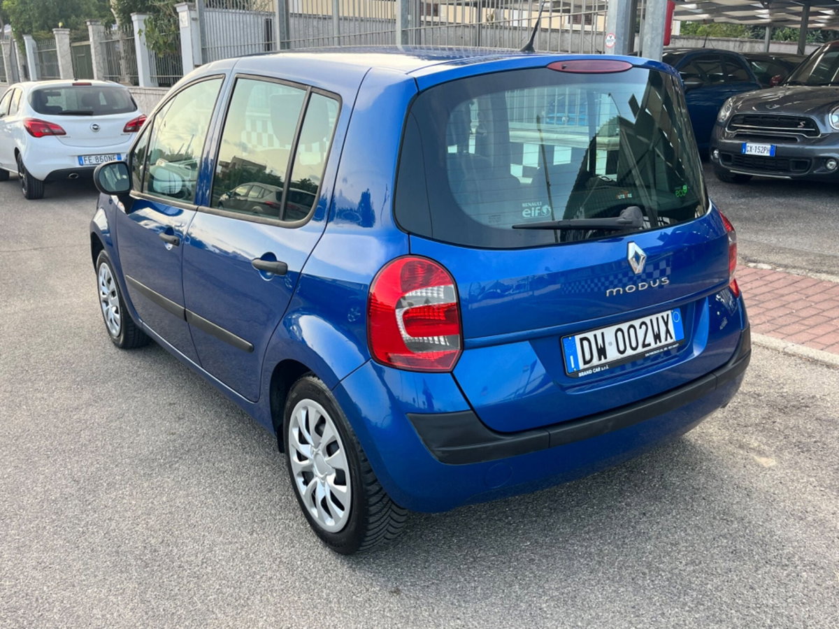 Renault Modus 1.2 16V GPL Dynamique (7)