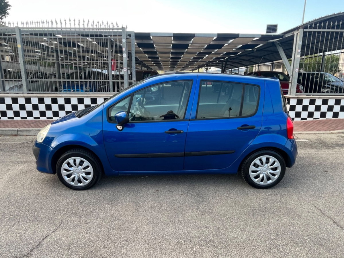 Renault Modus 1.2 16V GPL Dynamique (8)