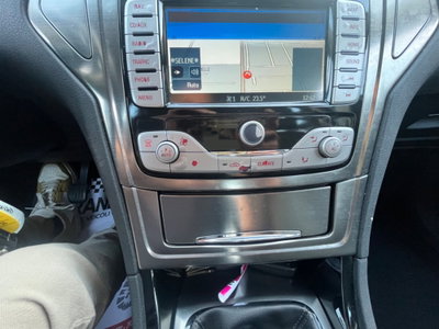 Ford Mondeo 2.0 TDCi 140 CV 5 porte Titanium DPF (15)