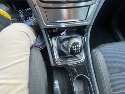 Ford Mondeo 2.0 TDCi 140 CV 5 porte Titanium DPF (16)