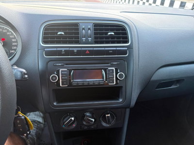 Volkswagen Polo 1.6 5 porte Highline BiFuel (14)