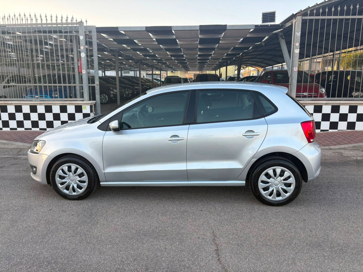 Volkswagen Polo 1.6 5 porte Highline BiFuel (8)