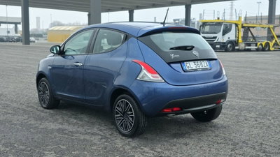 Lancia Ypsilon 1.0 FireFly 5 porte S&S Hybrid Ecochic Silver (12)
