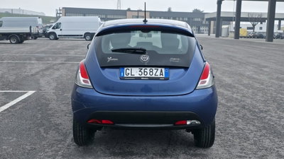 Lancia Ypsilon 1.0 FireFly 5 porte S&S Hybrid Ecochic Silver (14)