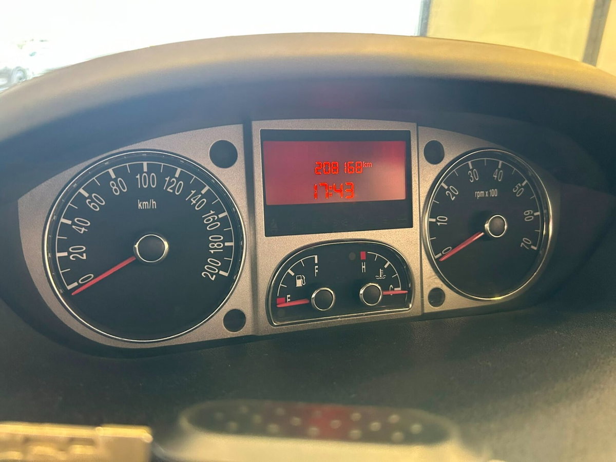 Lancia Musa 1.3 Mjt 95 CV DFN Gold (14)