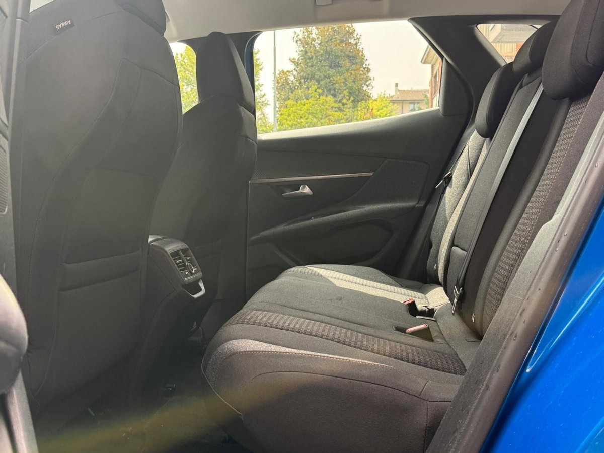 Peugeot 3008 BlueHDi 130 S&S EAT8 Active Pack (9)
