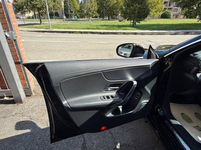 Mercedes-Benz CLA Shooting Brake 220 d Automatic Shooting Brake Premium (18)
