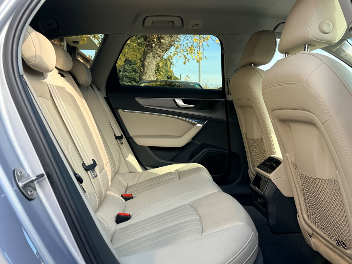 Audi A6 Avant 40 2.0 TDI S tronic Business Plus (14)