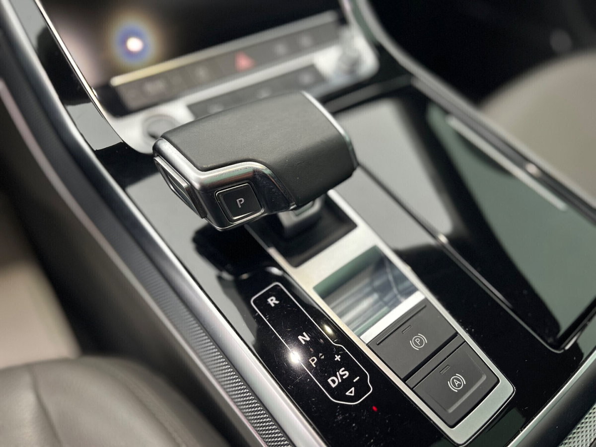 Audi Q8 Q8 55 TFSI quattro tiptronic Sport (14)