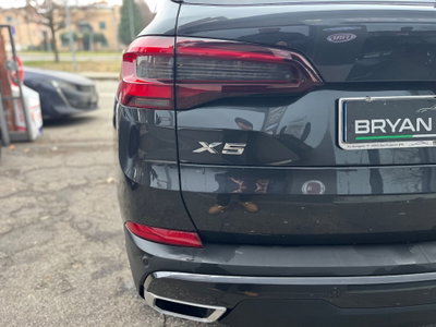 BMW X5 xDrive25d Business (11)