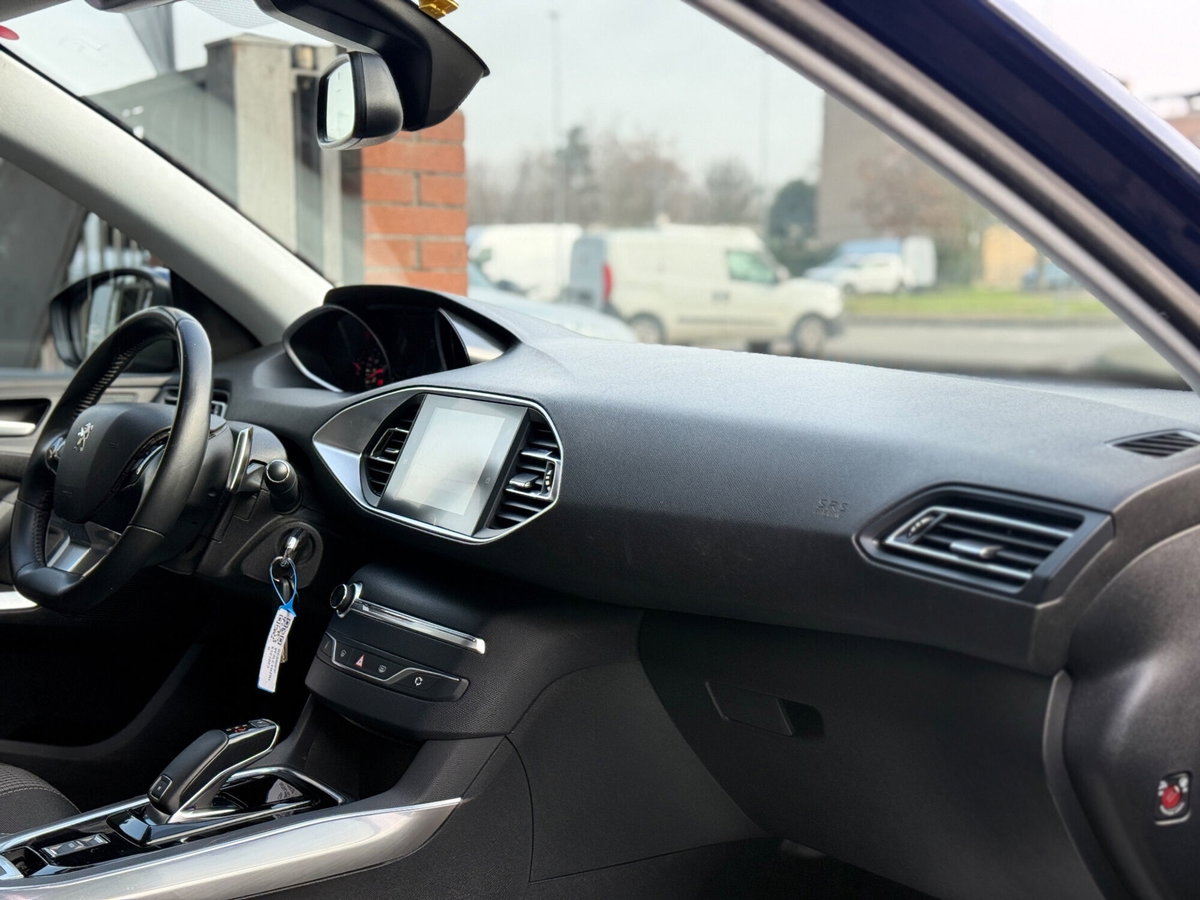 Peugeot 308 SW 1.5 bluehdi Allure s&s 130cv eat8 (12)