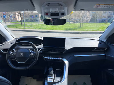 Peugeot 3008 Hybrid 225 e-EAT8 Allure (11)