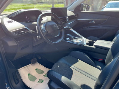 Peugeot 3008 Hybrid 225 e-EAT8 Allure (6)